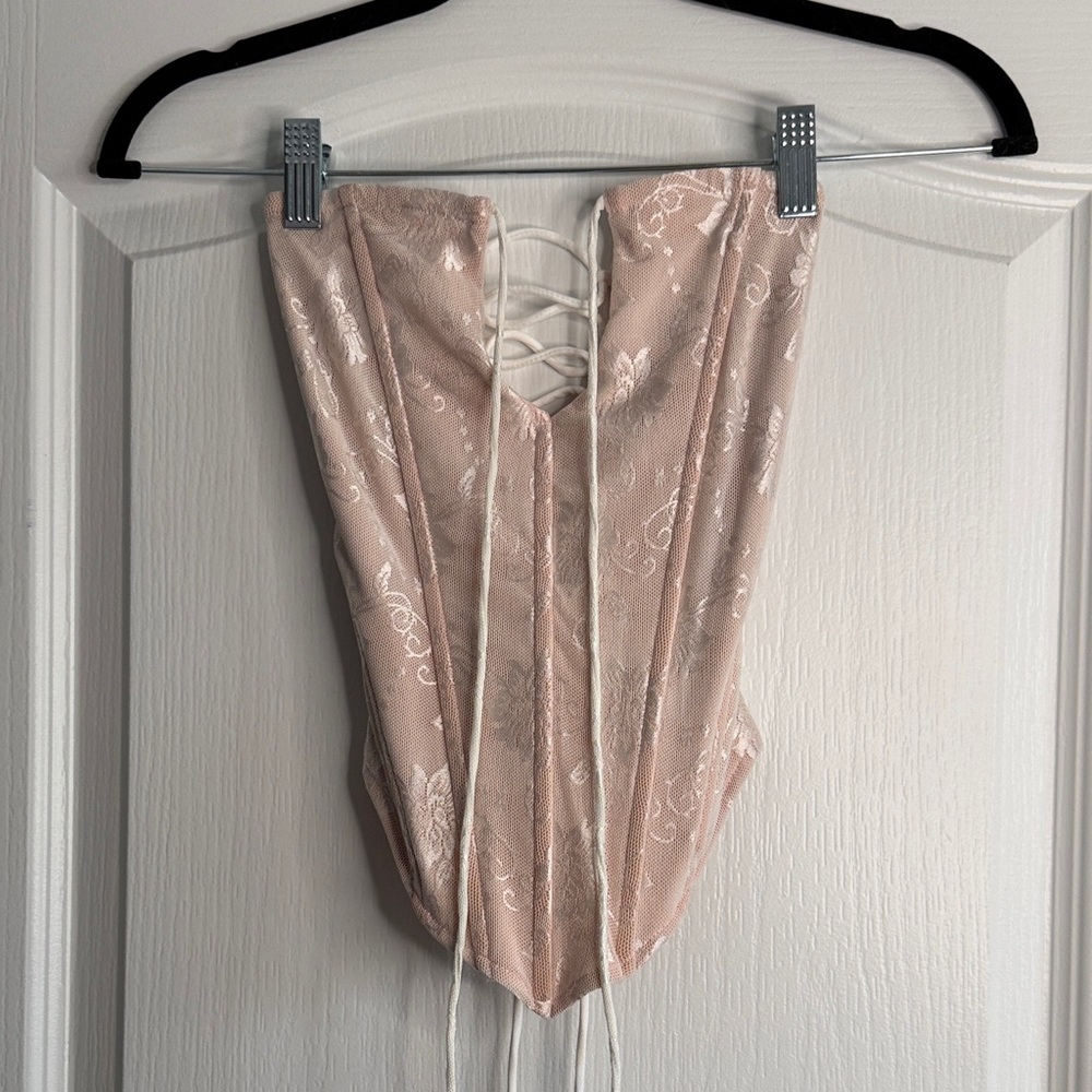 NWOT Outcast Corset Top in Pink